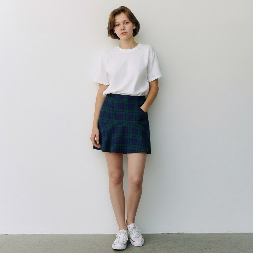Vineyard Vines Blackwatch Flounce Plaid Skirt Deep Bay-Navy/Green Size-0 NWT - Picture 2 of 10